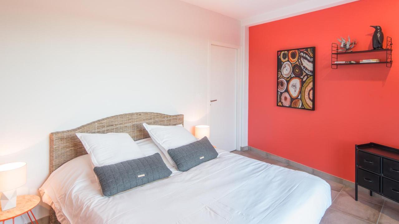 Plein Soleil Avec Jacuzzi Privatif Et Parking Prive Lägenhet Sarlat-la-Canéda Exteriör bild