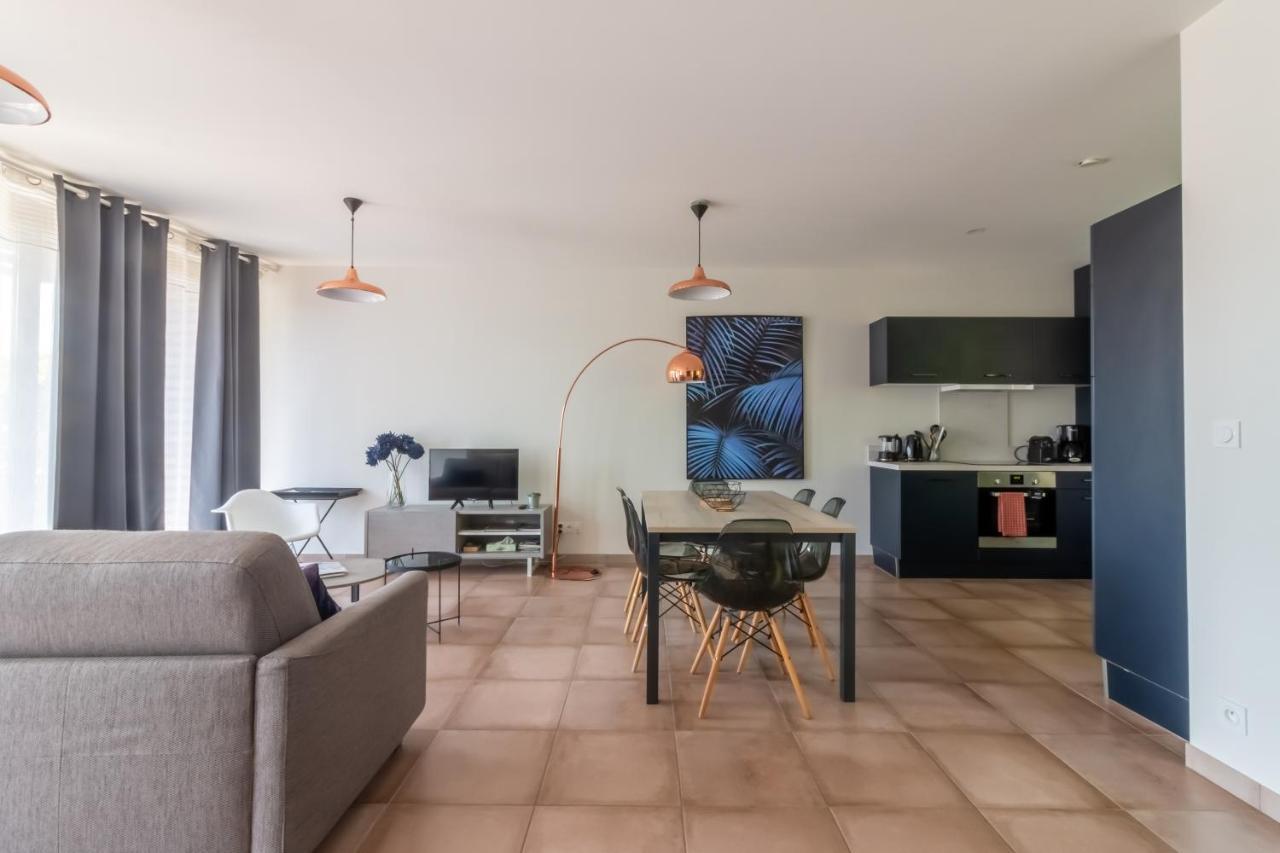 Plein Soleil Avec Jacuzzi Privatif Et Parking Prive Lägenhet Sarlat-la-Canéda Exteriör bild